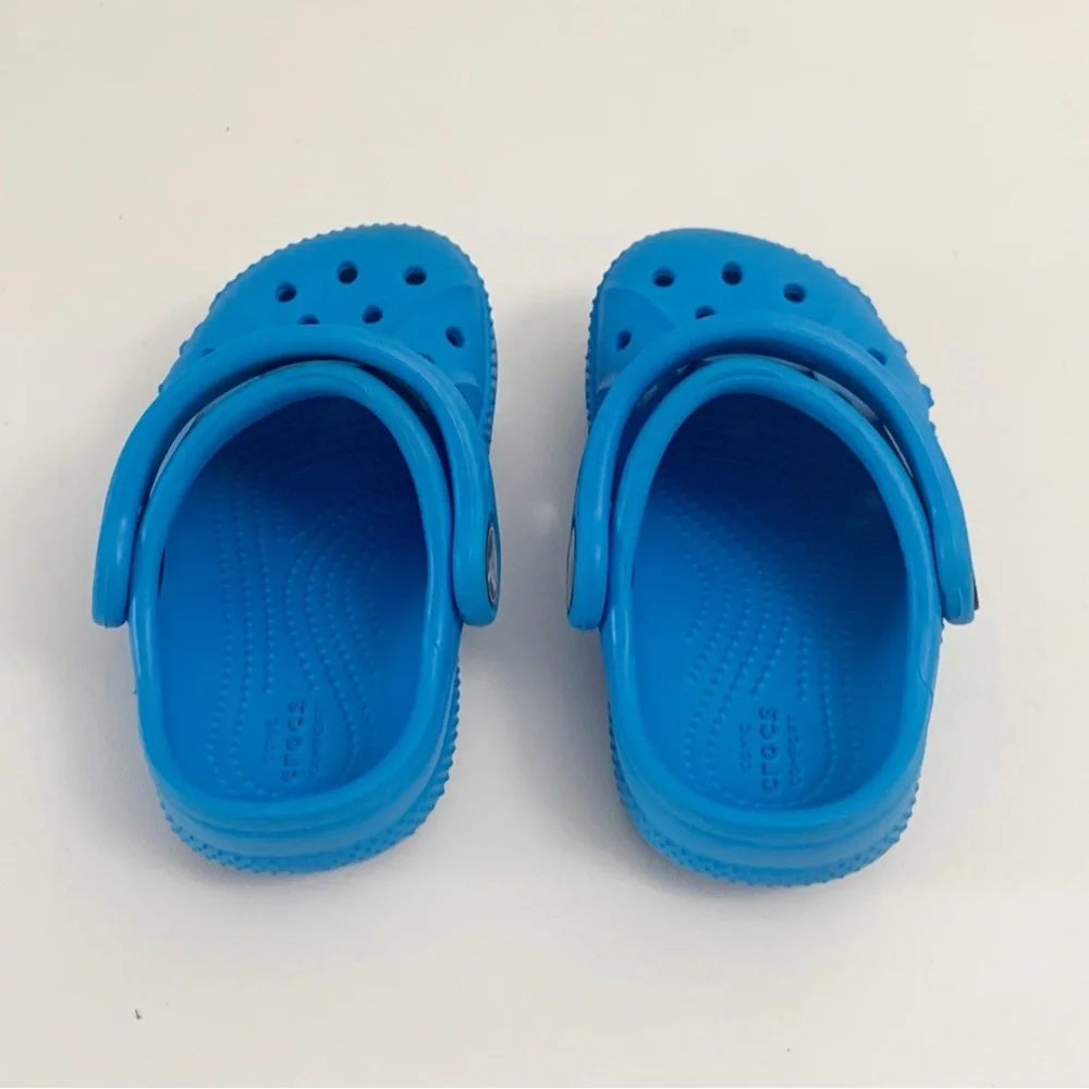 CROCS excellent preowned